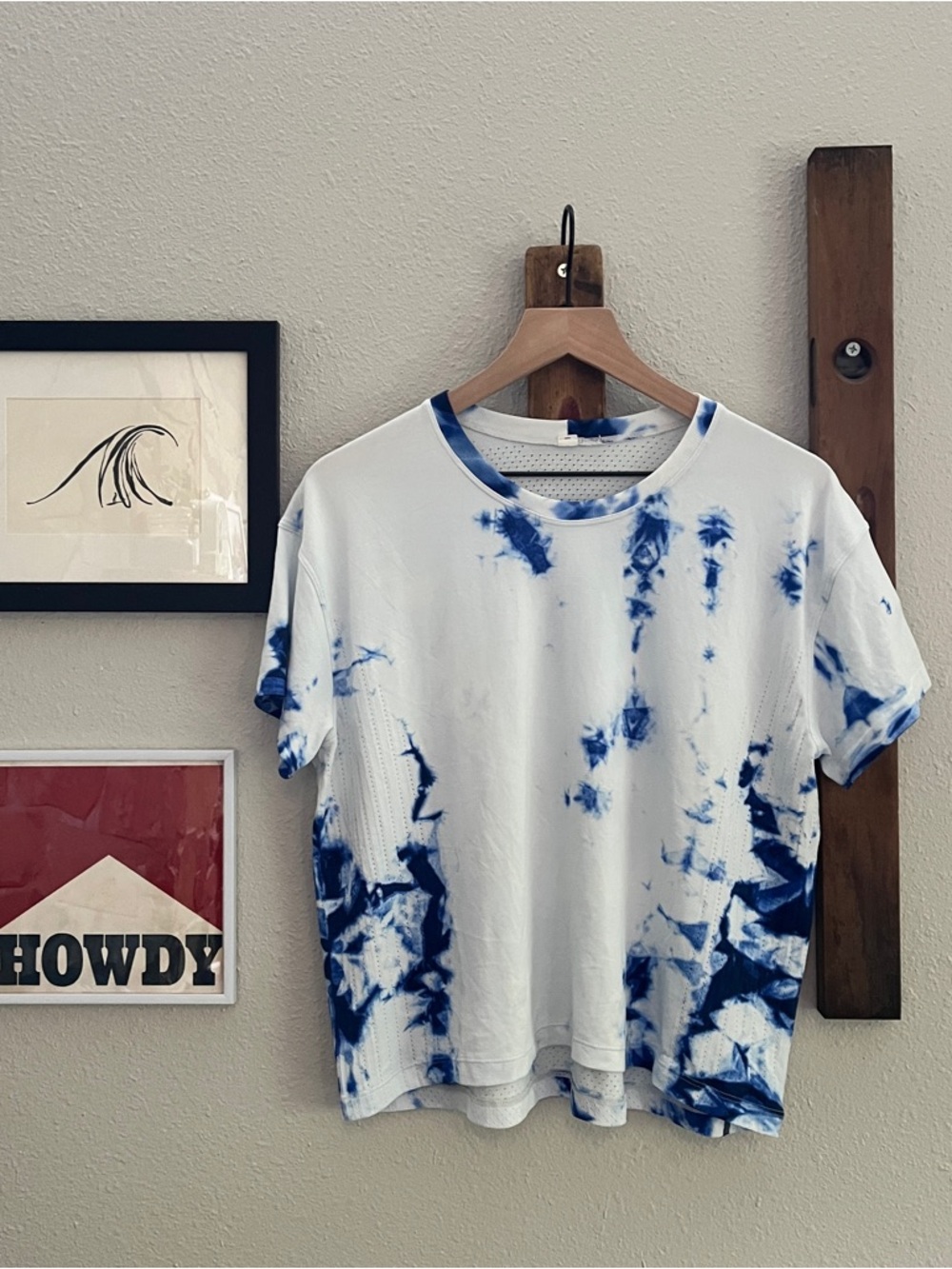 $78 Lululemon Train to Be Short Sleeve Top in Shibori Regatta Blue Size L